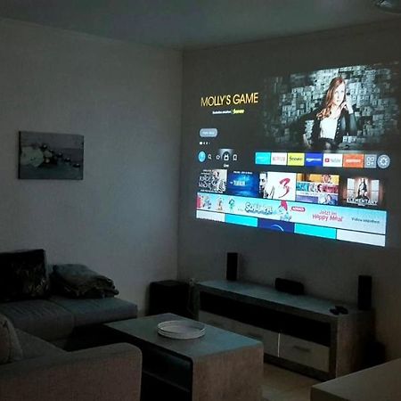 Easystay#4 Home Cinema Ferienwohnung In Kliniknaehe Mit Balkon, Boxspringbett & Netflix 巴特恩豪森 外观 照片